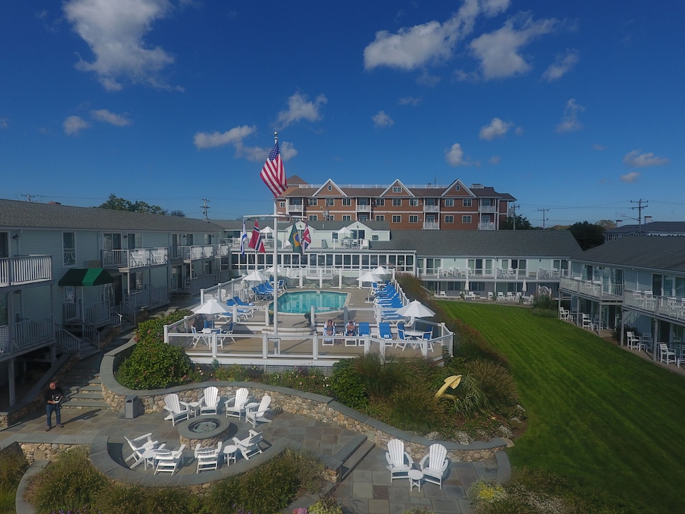 Anchor In Distinctive Waterfront Lodging - photo 44