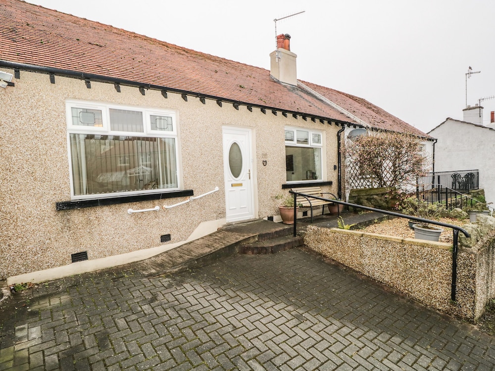 Cosy Bee in Morecambe, United Kingdom