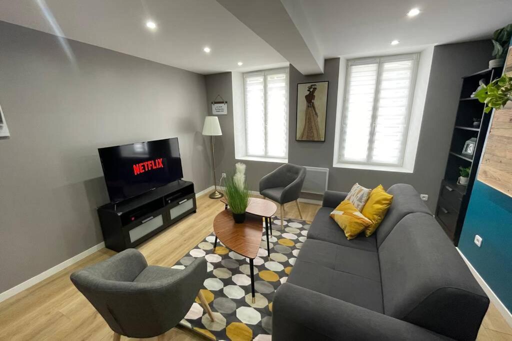 Appartement Cosy Wifi Gratuit 5 Min de la Gare — 4-Star Luxury Hotel in Boulogne-Sur-Mer, France
