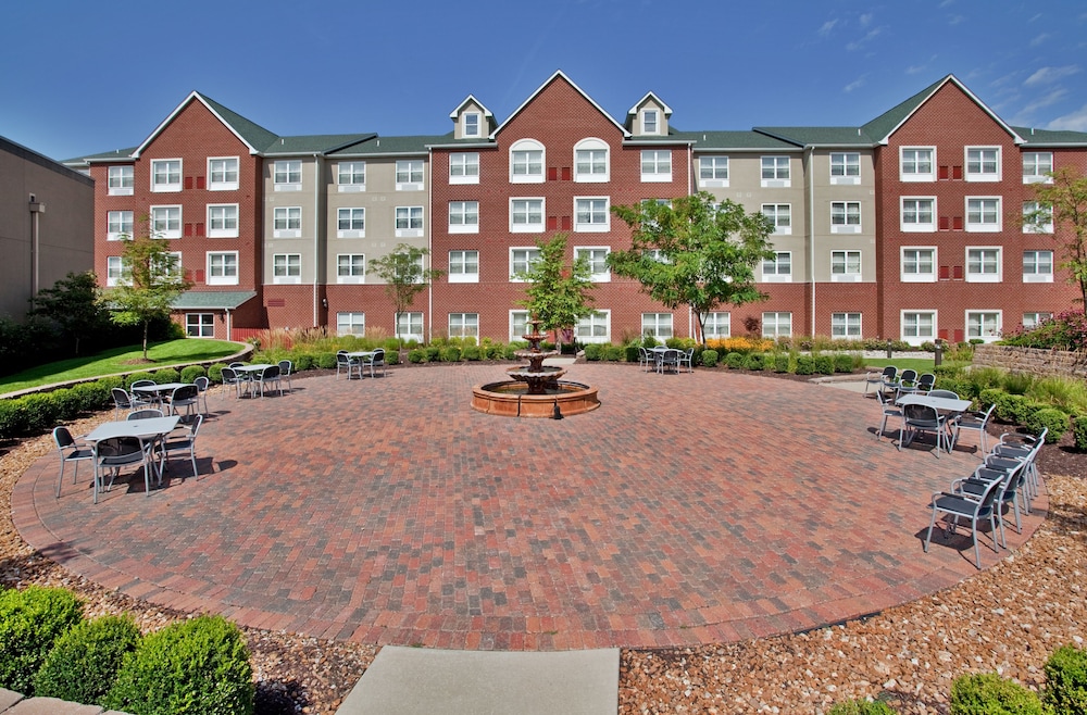 Holiday Inn Express St. Louis West O'Fallon by IHG - photo 66