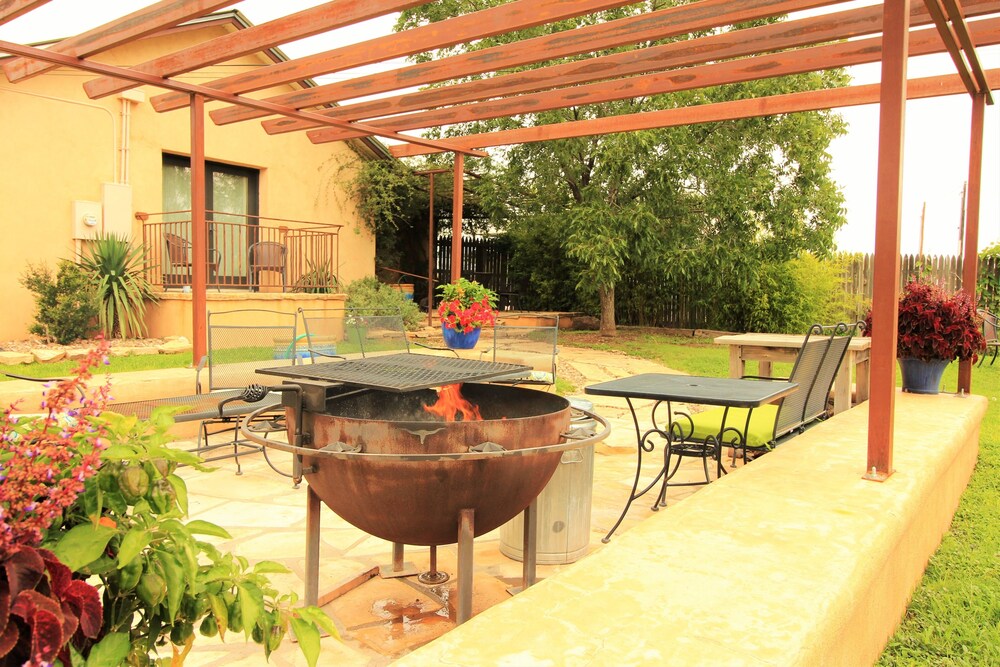 The Maverick Inn - photo 22