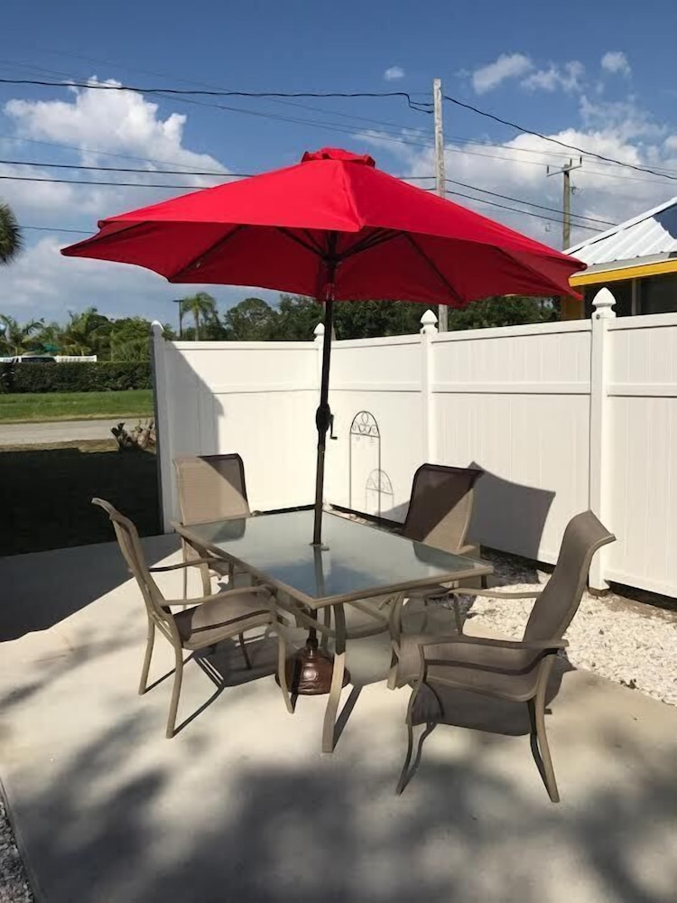 Tiny House Siesta - photo 2