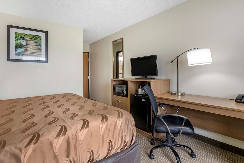 Super 8 Creston - photo 127