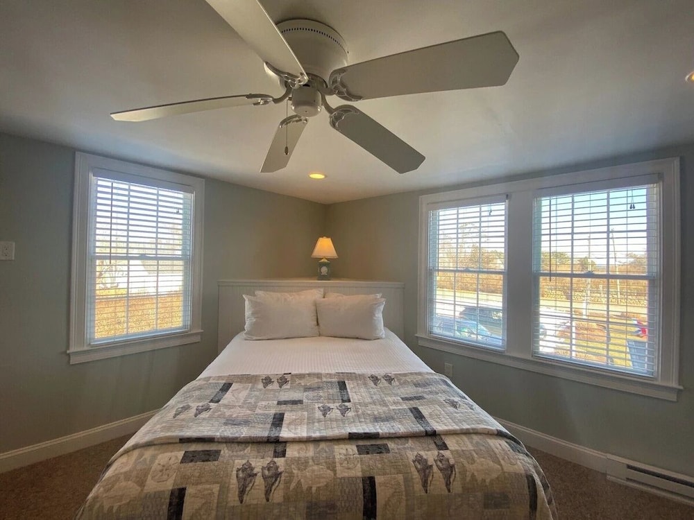 Beach Breeze Inn - photo 5