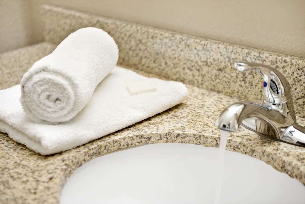 Super 8 by Wyndham Lakeland - photo 9