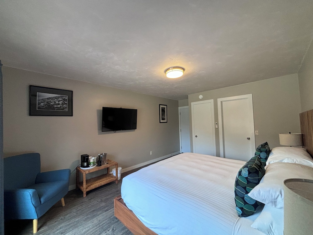 Hidden Valley Inn - photo 10