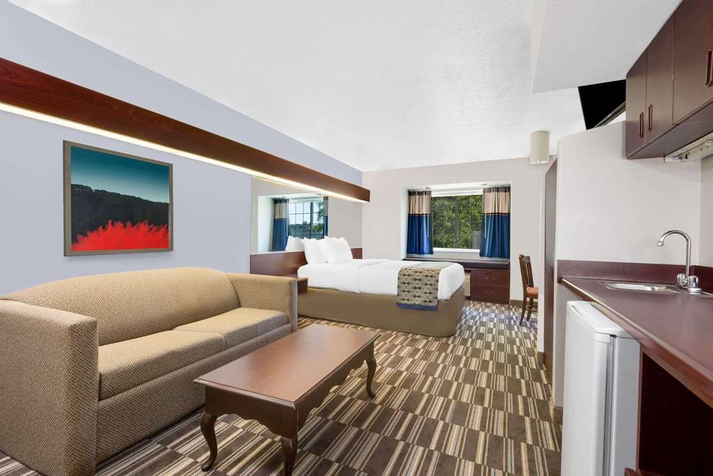 Microtel Inn & Suites by Wyndham London - photo 7