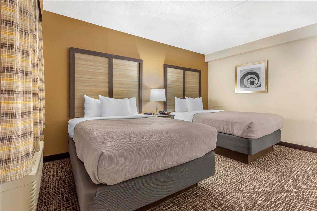 Quality Inn & Suites Spring Lake Fayetteville near Fort Bragg - photo 23