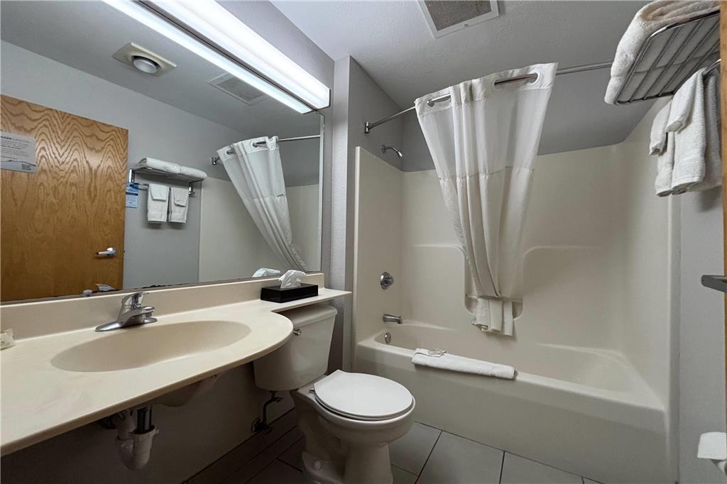 Microtel Inn by Wyndham Champaign - photo 10
