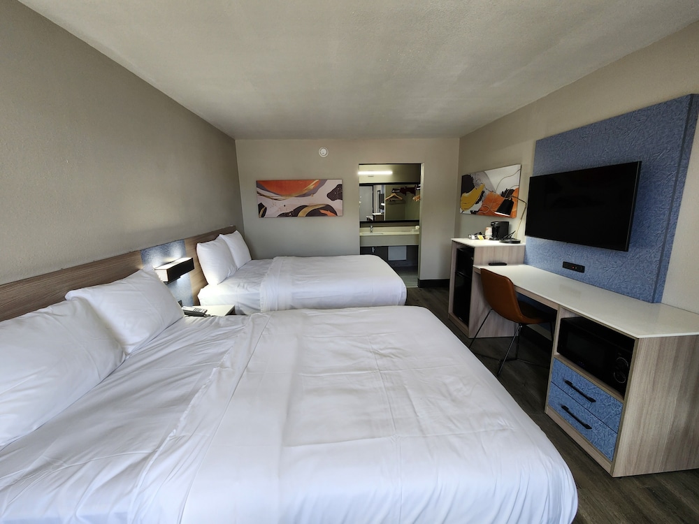 Baymont by Wyndham Lafayette - photo 16