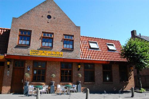 Hotel Cafe 't Zonneke — hotel in Oosterhout