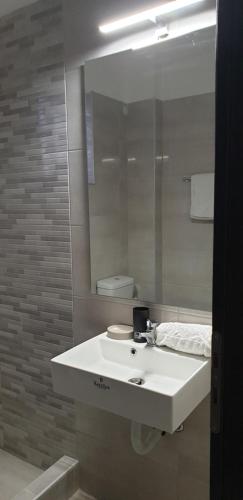 Ayra Rooms Aliveri — Aliveri — photo 5