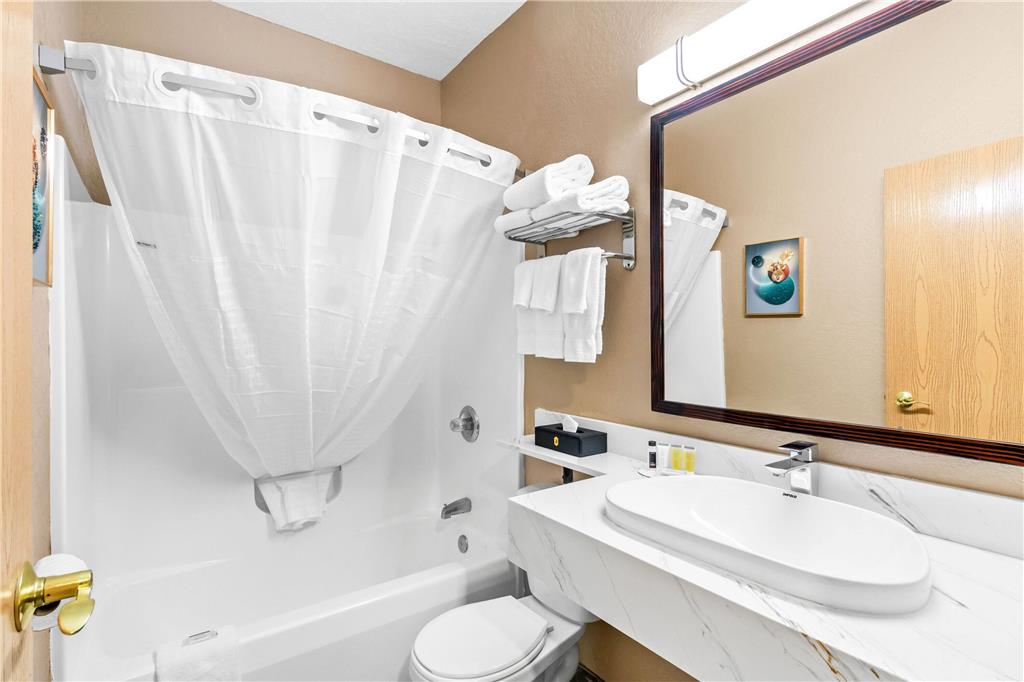 Super 8 by Wyndham Uniontown PA - photo 34