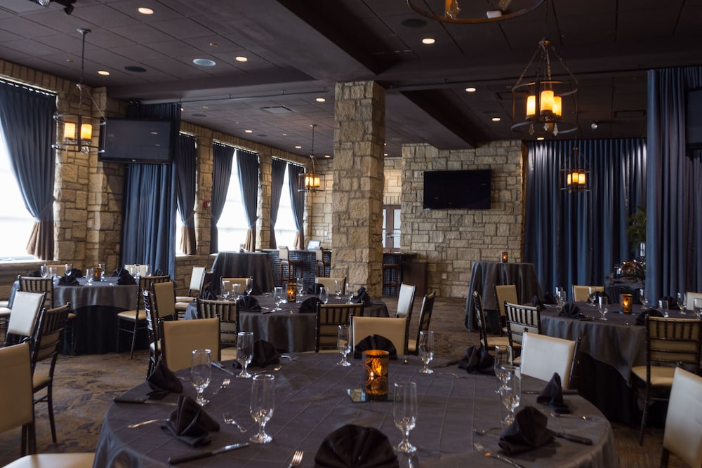 The Oread Lawrence Tapestry Collection by Hilton - photo 127