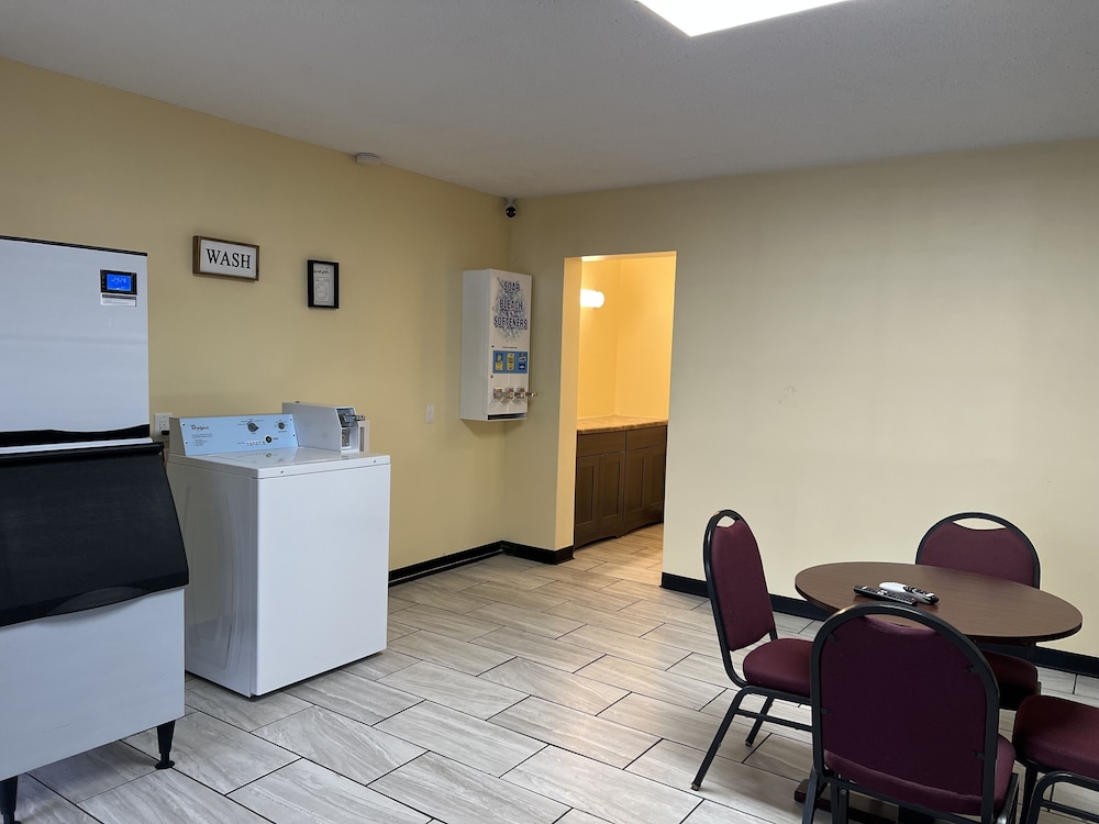 Motel Boutique by Wolf Inn - photo 21