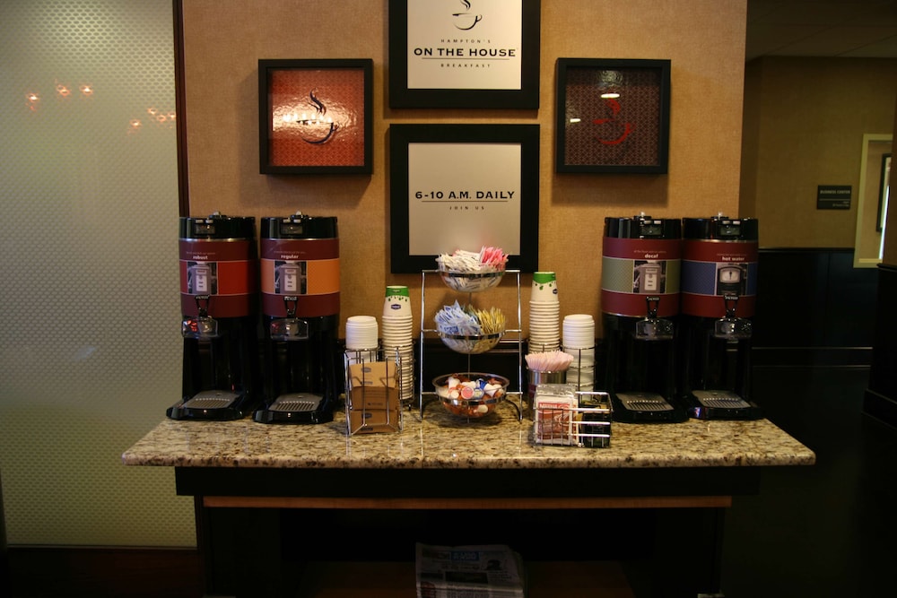 Hampton Inn & Suites Austin Lakeway - photo 32