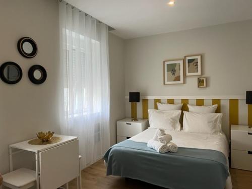 Charming Studio Apartment in Campolide Z F