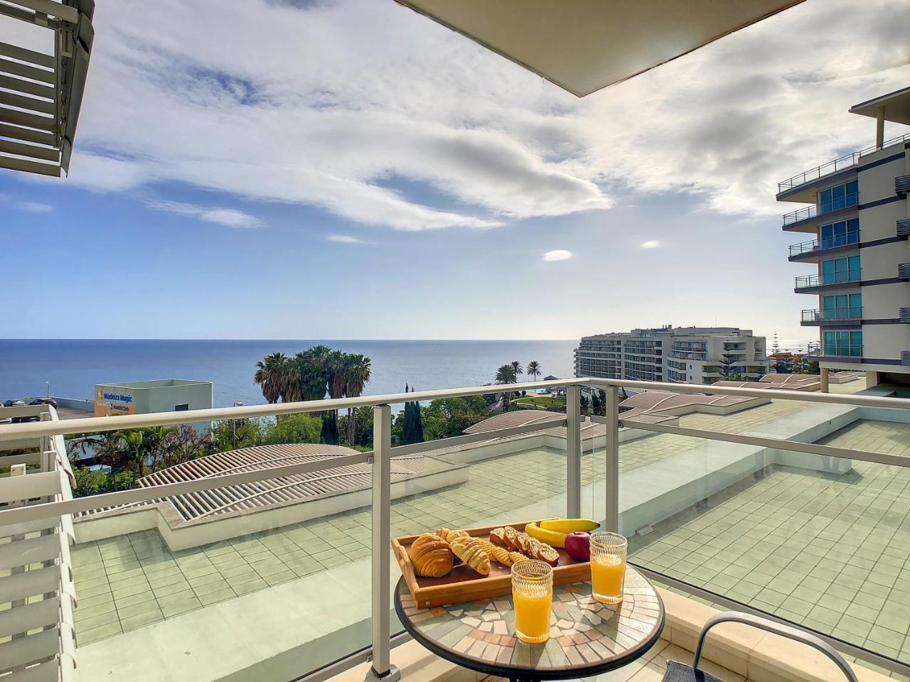 Rodamar Apartment by LovelyStay — 4-Star Luxury Hotel in Funchal, Portugal