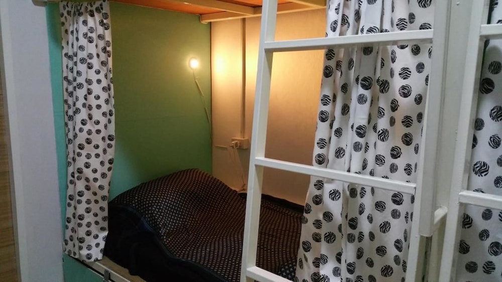 Green Home Hostel