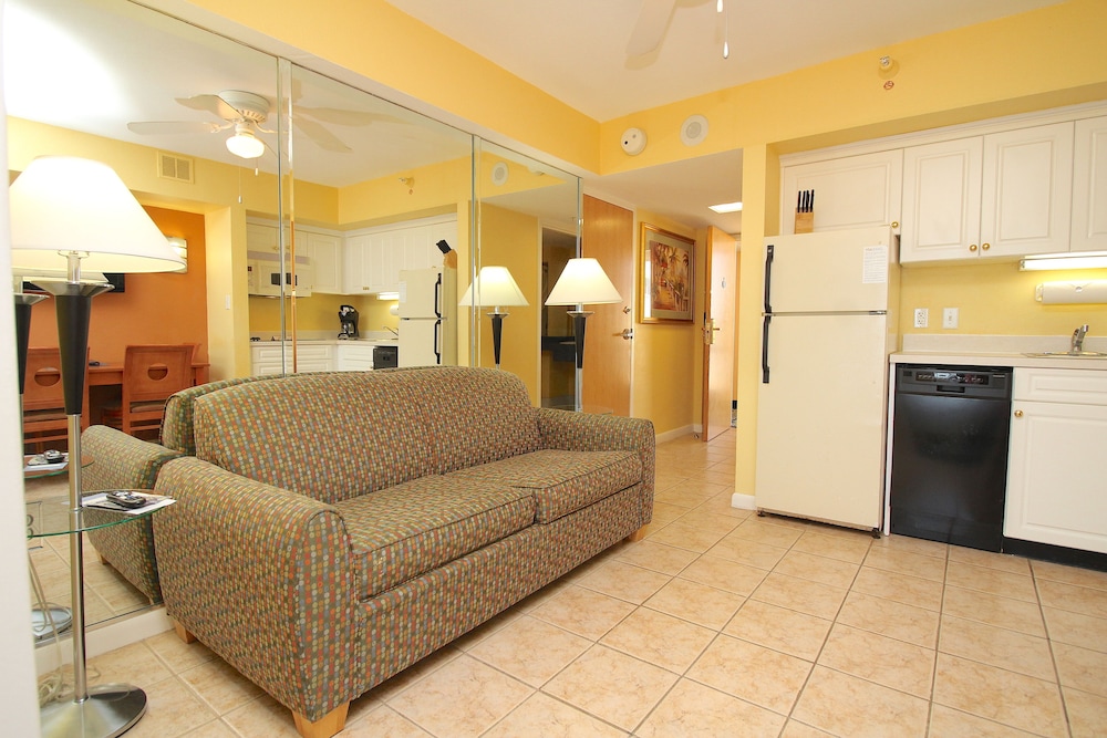 Ocean Sands Resort Oceanfront Virginia Beach by Vacatia - photo 14
