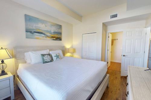 305 Madeira Bay Resort - photo 9