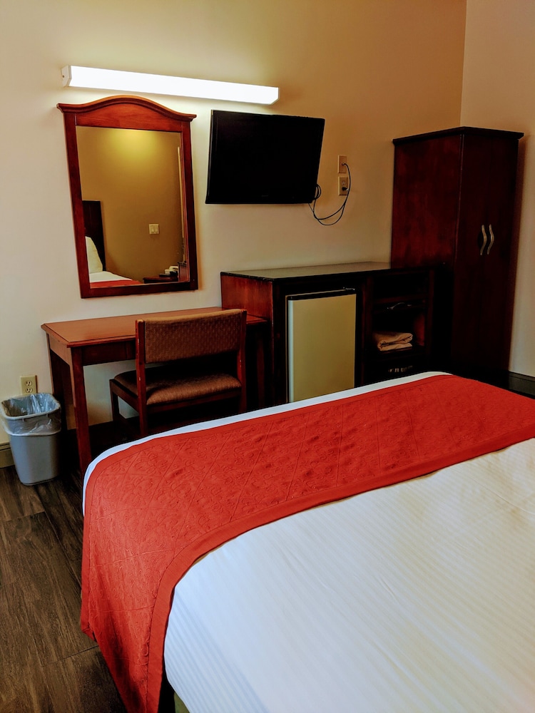 Jets Motor Inn - photo 10