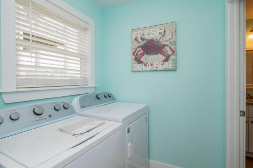 Southern Seabreeze by Oak Island Accommodations - photo 30