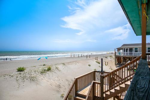 A Pirate's Paradise by Oak Island Accommodations - photo 47