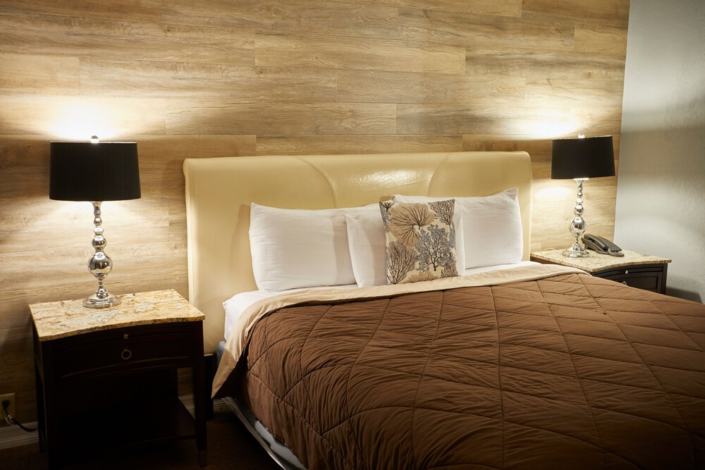 Inn By the Bay Monterey - photo 10
