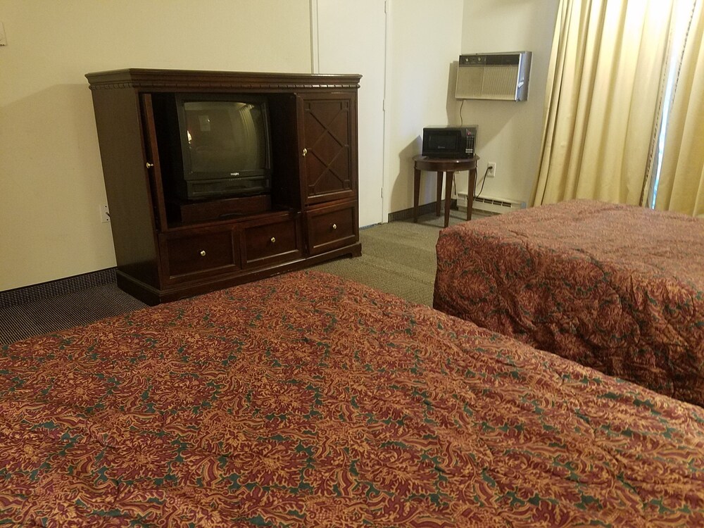 Maplehurst Motel - photo 13