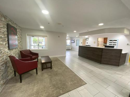 Microtel Inn & Suites by Wyndham Winston Salem - photo 11