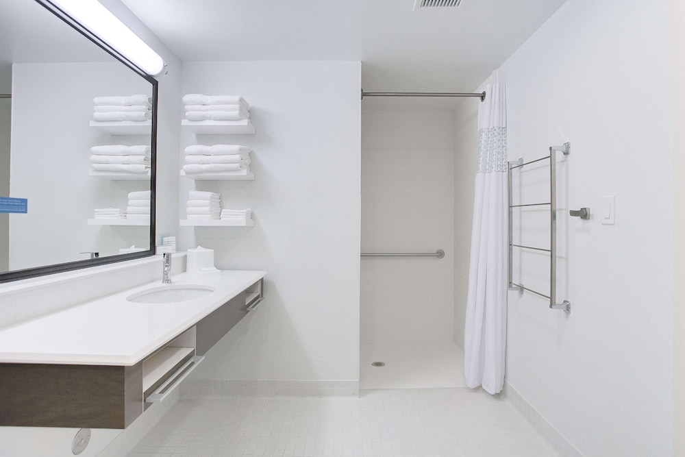 Hampton Inn & Suites North Houston Spring - photo 17