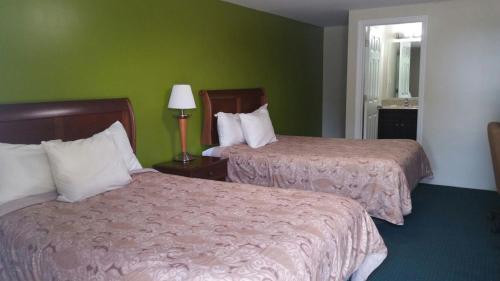 Slumberland Motel Mount Holly - photo 14