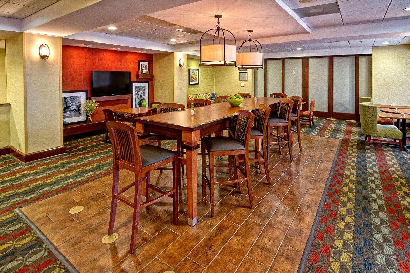 Hampton Inn Cleveland - photo 5