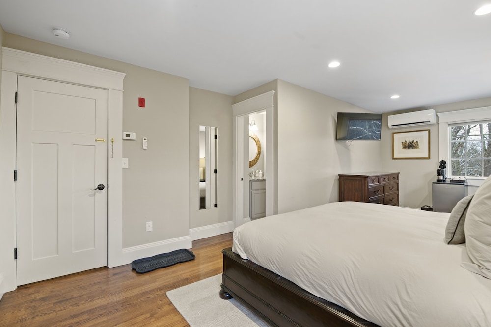 Brook Bound Inn - photo 30