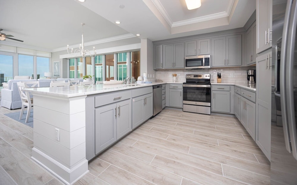 Phoenix Gulf Towers 405 5 Bedroom Condo - photo 15