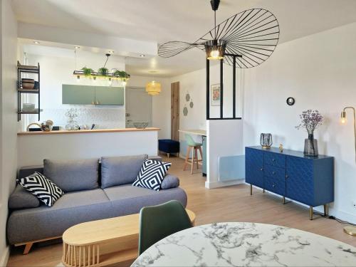 L’etape Pisciacaise F2 4pers. de Standing in Poissy, France