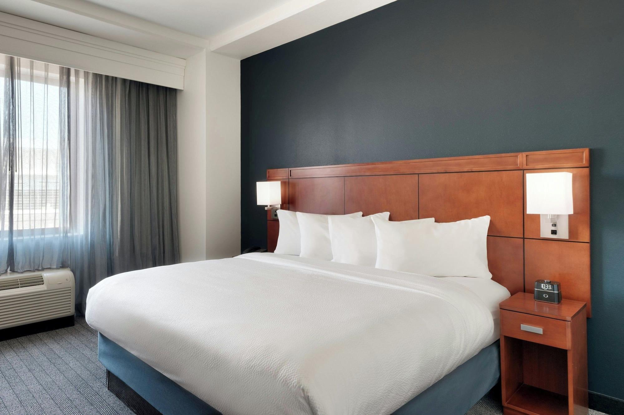 Courtyard by Marriott Lincoln Downtown - photo 19