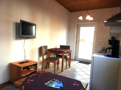 Haus Roseneck 60 m zum Strand Ferienwohnung 4 — Ostseebad Zinnowitz — photo 3