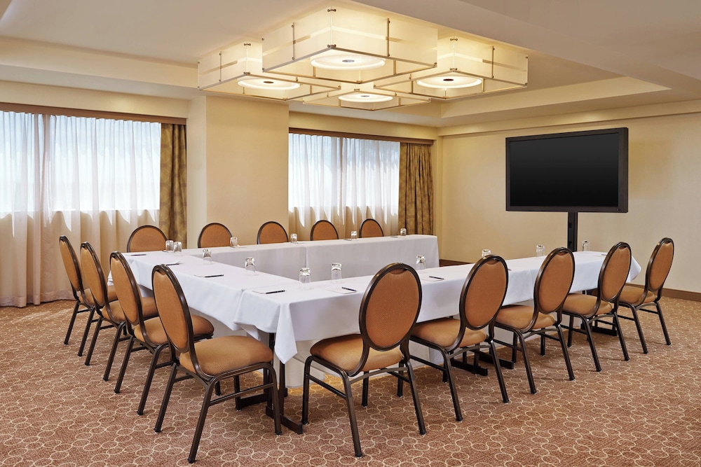 Sheraton Detroit Novi Hotel - photo 28