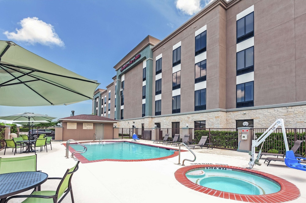 Hampton Inn & Suites Houston League City - photo 20