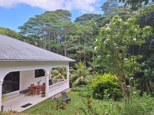 Maison Palmier — 4-Star Luxury Hotel in Takamaka, Seychelles