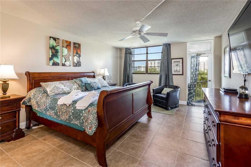 Marina Towers 304 Two Bedroom Condo - photo 2