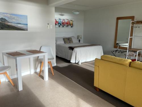 Spacious Studio Self Contained — 4-Star Luxury Hotel in Tauranga, New Zealand