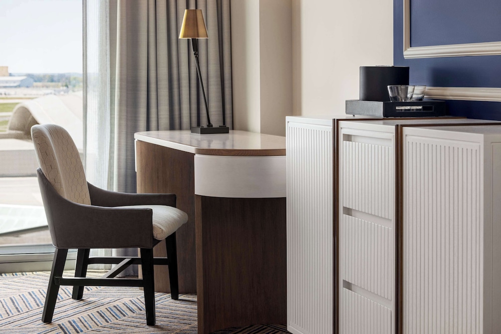 Hilton Bna Nashville Airport Terminal - photo 12