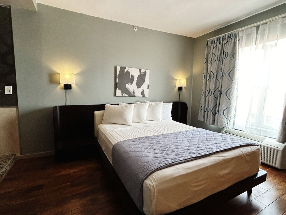 Ponce De Leon Hotel - photo 14