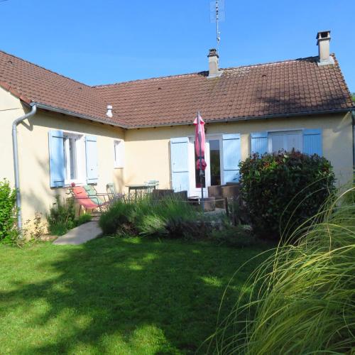 Le Toucan in Unknown City, France