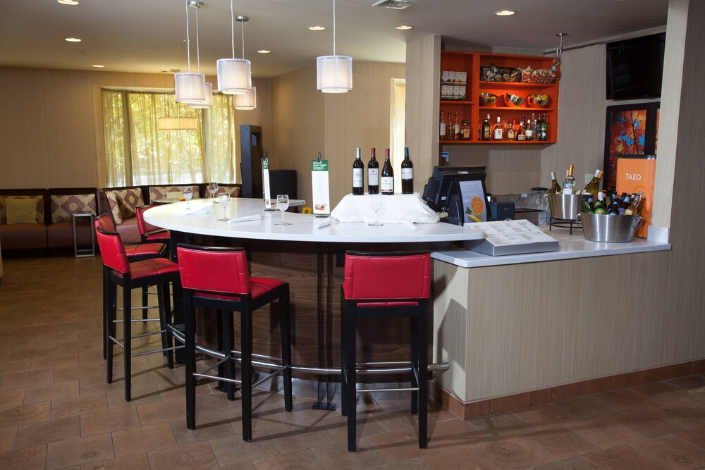 Courtyard by Marriott Burlington Williston - photo 25