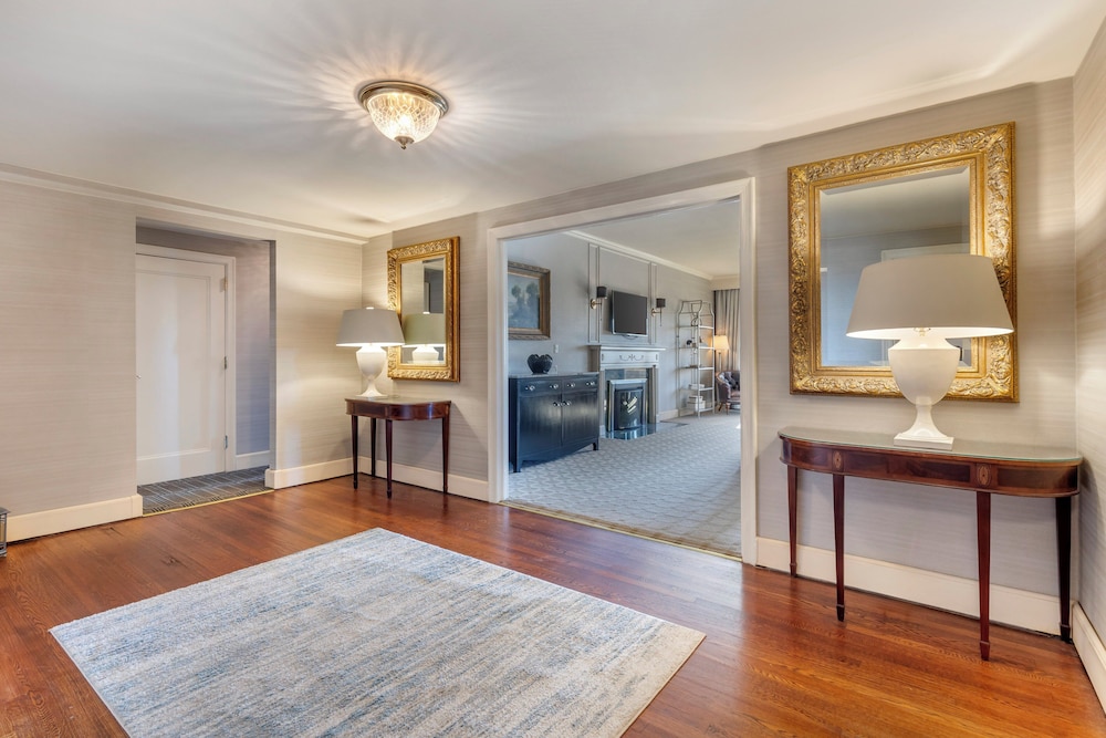 Omni Shoreham Hotel - photo 31
