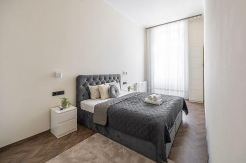 Exclusive & Grand Astoria Residence in the Heart of Budapest — 4-Star Luxury Hotel in Budapest, Hungary